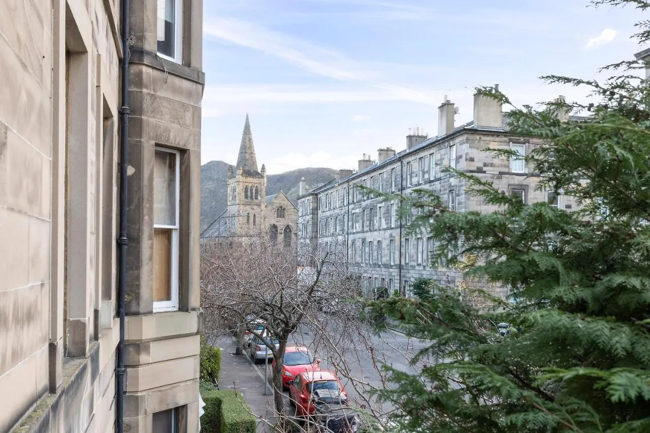 Apartment Joivy Spacious Home Near The Meadows Edinburgh