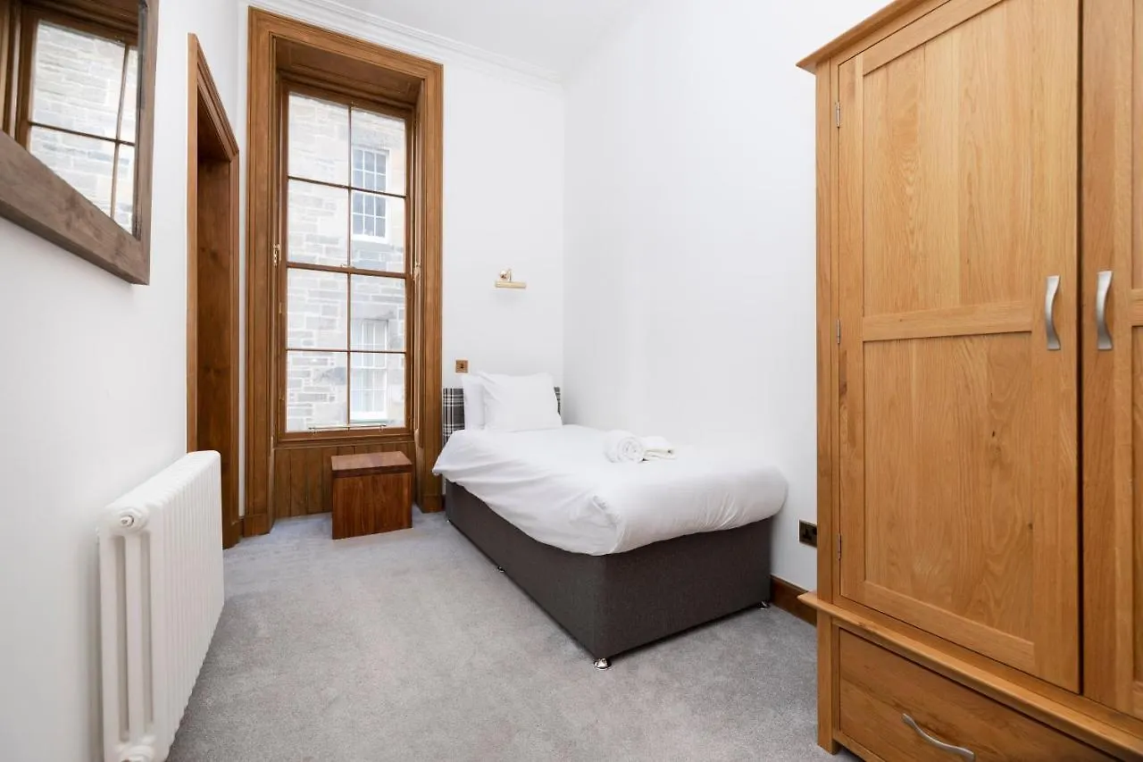 Joivy Spacious Home Near The Meadows Edinburgh 0*,