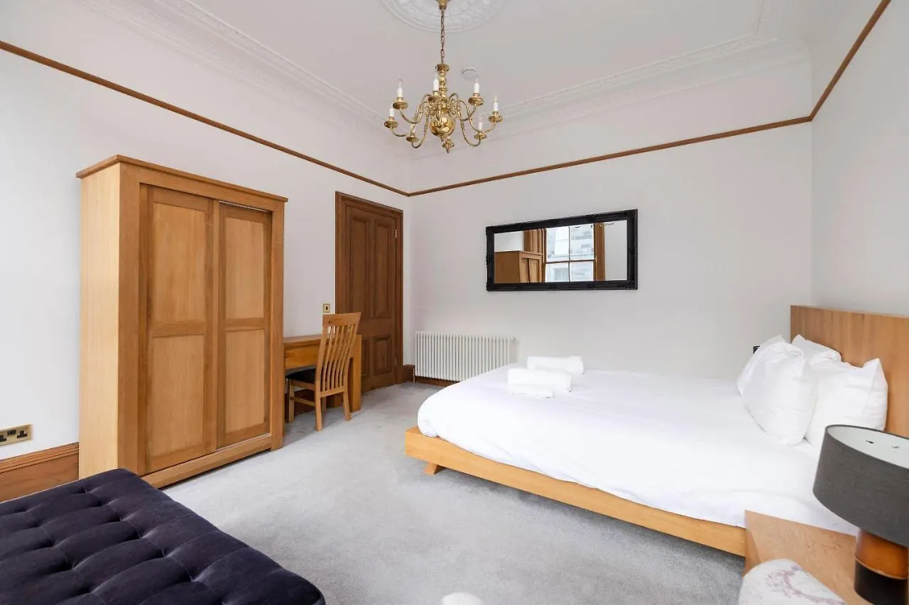 Joivy Spacious Home Near The Meadows Edinburgh Apartment