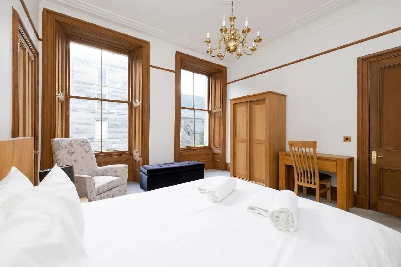 Apartment Joivy Spacious Home Near The Meadows Edinburgh