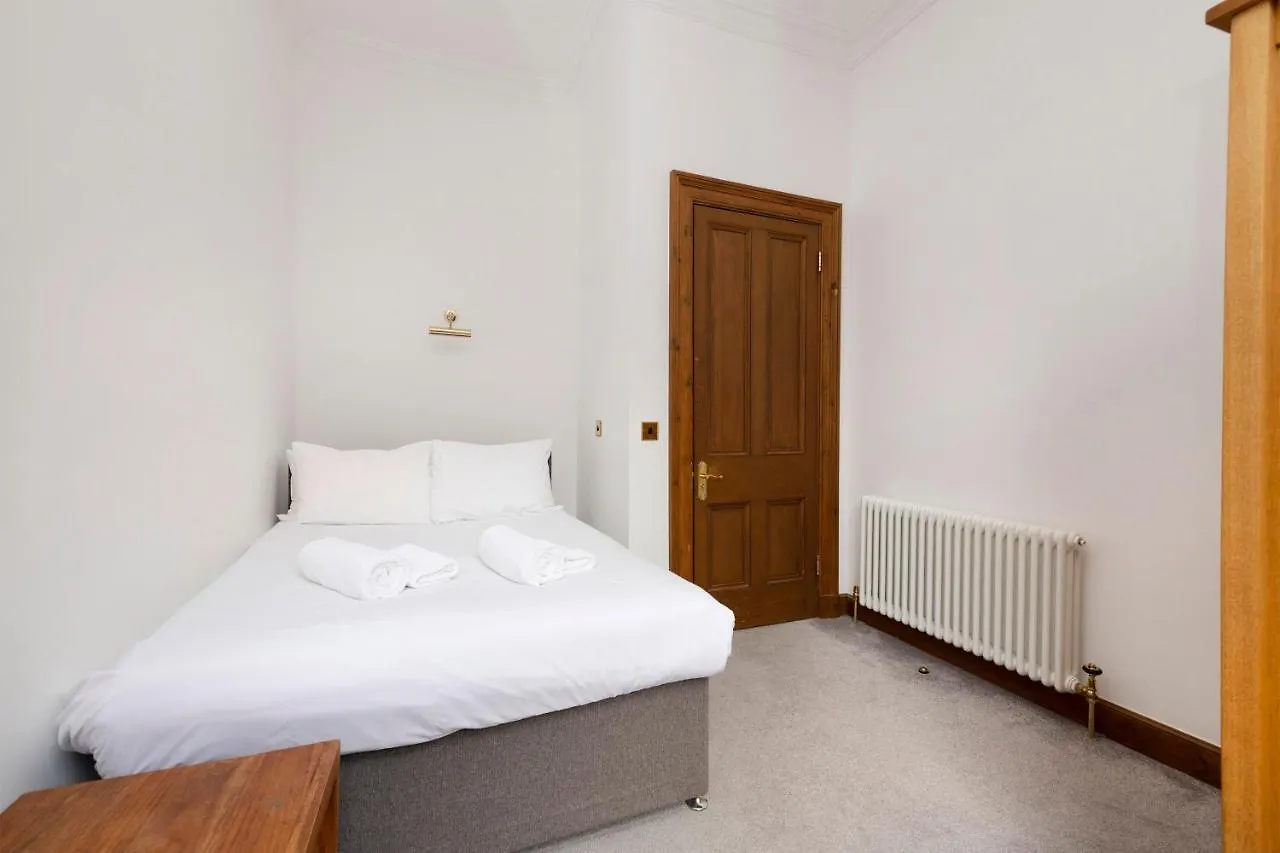 Joivy Spacious Home Near The Meadows Edinburgh